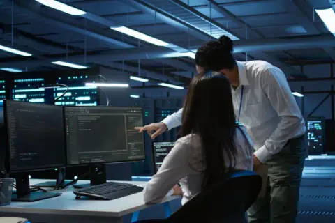 Jak certyfikowane są gry cyfrowe przez niezależne laboratoria badawcze na platformach online?
